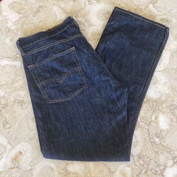 Levi’s 513™ Slim Straight Lightweight Jeans - Picture 5 of 12